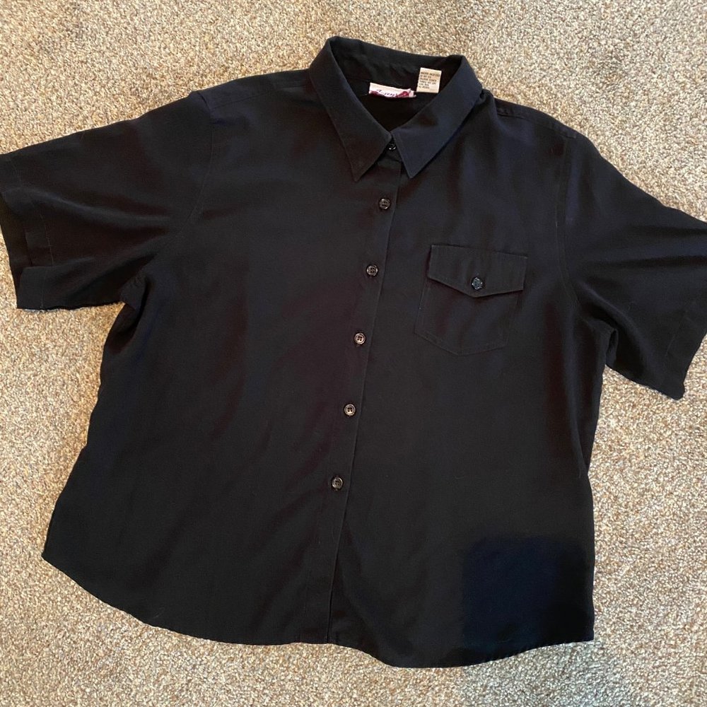 Joanna Plus Black button front camp shirt 18W